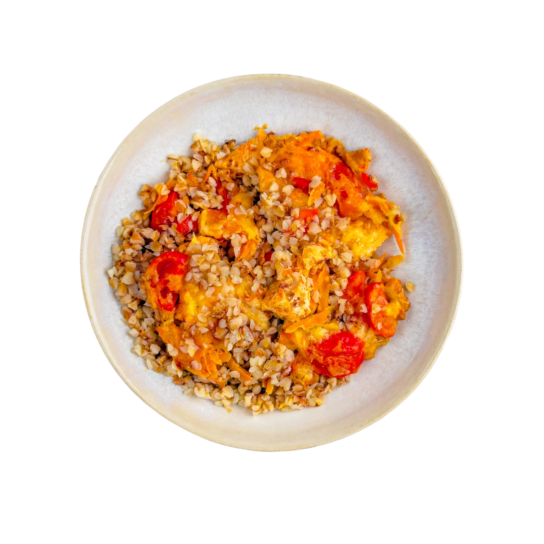 Überbackenes Hühnerfleisch mit Buchweizen und Gemüse